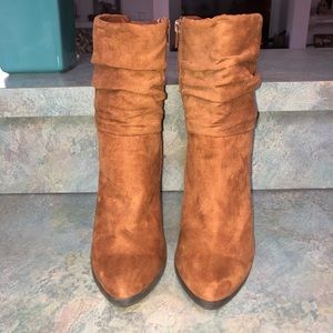 Chestnut colored heeled boots